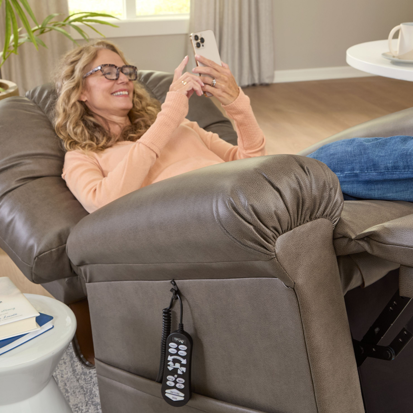 UltraComfort UC562 Artemis Lift Chair